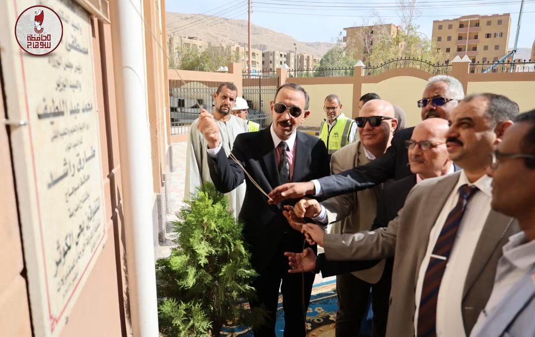 IMG 4116 محافظ سوهاج محافظ سوهاج: مدرسة STEM تعكس اهتمام الدولة بدعم الطلاب المتفوقين موقع في الجامعة