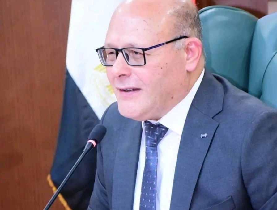 3 آلاف جنيه مكافأة للعاملين بجامعة سوهاج