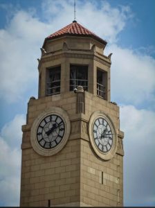جامعة القاهرة تعلن ترقية 1194 موظفًا