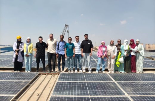 d26f8e03 7406 40fb a25c a9fdb2fe4b78 الدلتا التكنولوجية ربط الدراسة بسوق العمل.. تدريب متخصص لطلاب الدلتا التكنولوجية في الطاقة الشمسية موقع في الجامعة