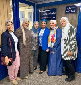 de0c4fcb 207c 4f76 9c6b f487d0e81da0 معمل ميكروبيولوجي أبو الريش بعد 10 سنوات من الاعتماد.. نجاح الزيارة السنوية لـEGAC بمعمل ميكروبيولوجي أبو الريش موقع في الجامعة