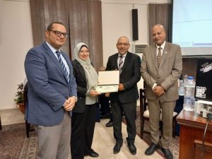e3bb7817 6af4 45f8 a26f b0b5e13e4e4e حقوق عين شمس حقوق عين شمس تبحث تدشين فرع كلية القانون الأهلية وتكرم أعضاء هيئة التدريس موقع في الجامعة