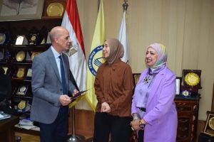 e83a0c96 a5e4 4457 82b0 f72226aee3fb جامعة بني سويف تقديرًا لتفوقها.. جامعة بني سويف تمنح خريجة «علوم» من طلاب الدمج منحة دراسية موقع في الجامعة