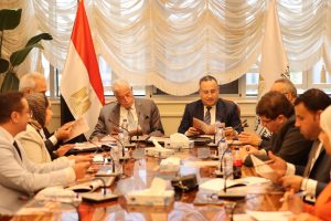 وزير التعليم العالي يبحث الاستعدادات النهائية لمؤتمر «الهوية الوطنية» 4 ea795ae0 a4fa 409c a70d f900e211d0b3 مؤتمر «الهوية الوطنية» وزير التعليم العالي يبحث الاستعدادات النهائية لمؤتمر «الهوية الوطنية» موقع في الجامعة