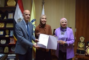 eaff2c4a 8e7b 48e8 9b29 64abacc264a6 جامعة بني سويف تقديرًا لتفوقها.. جامعة بني سويف تمنح خريجة «علوم» من طلاب الدمج منحة دراسية موقع في الجامعة