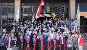 087c1aca fb81 4875 b00e 513402018fa3 رئيس جامعة طنطا يشهد حفل تخرج رئيس جامعة طنطا يشهد حفل تخرج الدفعة الـ12 من الصيدلة الإكلينيكية ويؤكد: التخرج بداية جديدة للعمل والعطاء موقع في الجامعة
