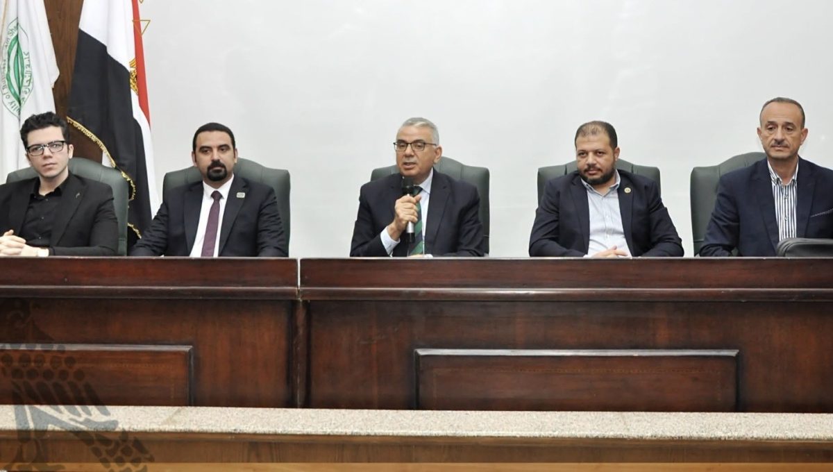 10778648 9edf 4a67 a5f3 fcf5fdde8626 شهادة CMA لطلاب تجارة عين شمس.. كل ما تريد معرفته عن شهادة CMA موقع في الجامعة