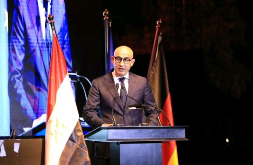 وزير التربية والتعليم محمد عبد اللطيف
