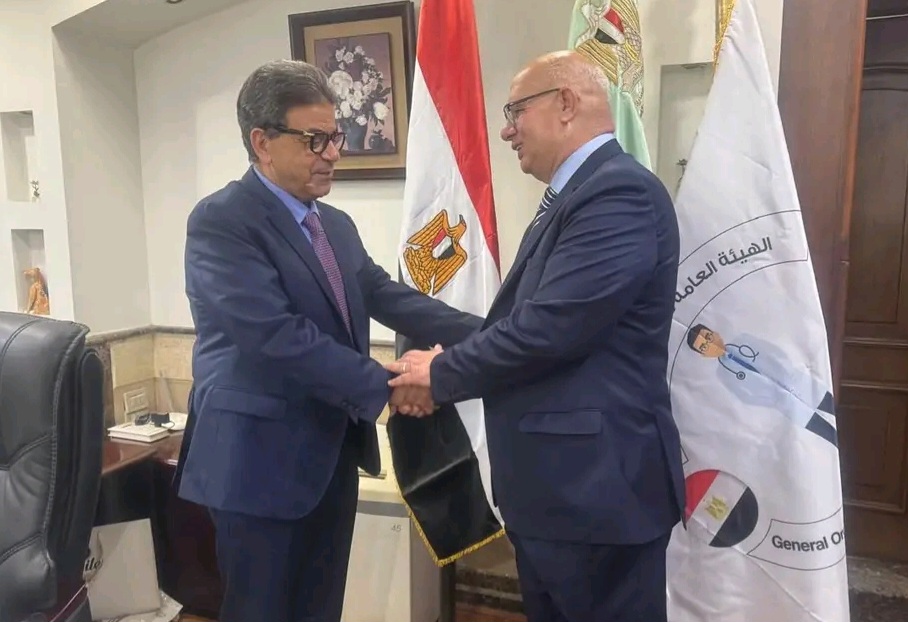 نقيب البيطريين: تعزيز التعاون مع هيئة الخدمات البيطرية لتطوير القطاع