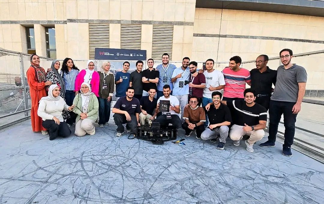 فريق «Vanguards» بجامعة مايو يحصد المركز الأول في مسابقة قتال الروبوتات بمدينة زويل