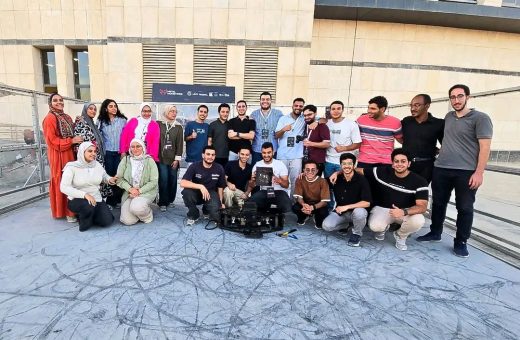 فريق «Vanguards» بجامعة مايو يحصد المركز الأول في مسابقة قتال الروبوتات بمدينة زويل