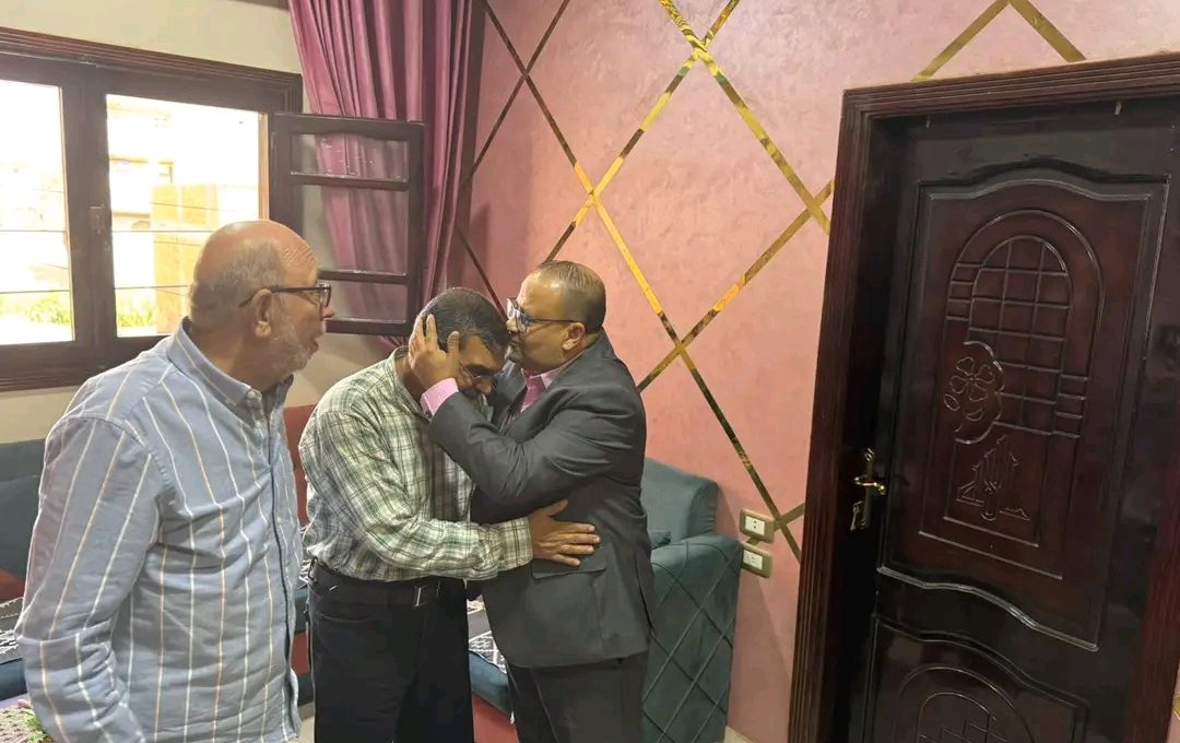 بعد الاعتداء عليه من ولي أمر.. نقابة المعلمين تكرّم مدير مدرسة طنبدي الأحد المقبل