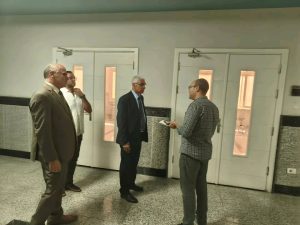 رئيس جامعة جنوب الوادي الأهلية يتفقد تجهيزات عيادات الأسنان ومعامل المحاكاة