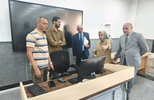 رئيس جامعة جنوب الوادي الأهلية يتابع جاهزية مركز اللغة لتدريب الطلاب وتأهيلهم لسوق العمل