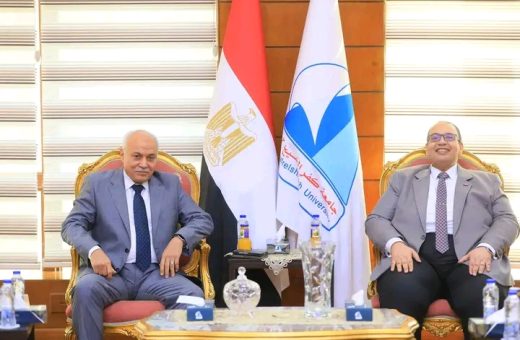 1793201538104 الجيزة رئيسا جامعتي كفر الشيخ ورشيد يبحثان تعزيز التعاون الأكاديمي والبحثي موقع في الجامعة