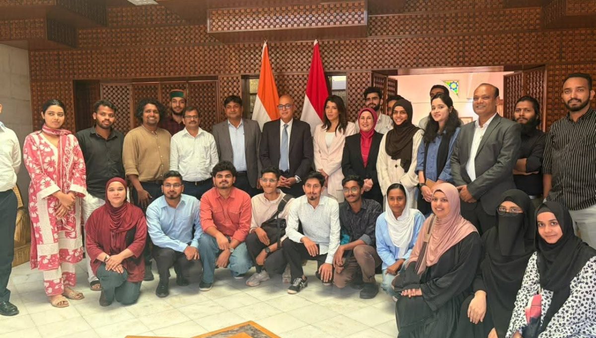 1c2ac439 c23a 4011 971c 2136498d27fc المكتب الثقافي المصري بنيودلهي المكتب الثقافي المصري بنيودلهي ينظم حوارًا شبابيًا بين مصر والهند موقع في الجامعة