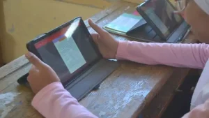 التعليم تحدد الفئات المحرومة من تابلت أولى ثانوي 2026-2027.. هل يشمل طلاب الخدمات والمنازل؟ 3 التعليم تحدد الفئات المحرومة من تابلت أولى ثانوي 2026-2027