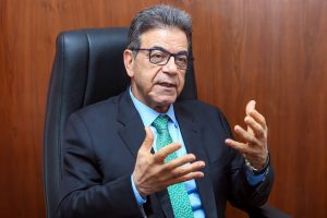 خفض أعداد المقبولين بكليات الطب البيطري 20%.. تصريح جديد لنقيب الأطباء البيطريين 2 الدكتور مجدي حسن، النقيب العام للأطباء البيطريين