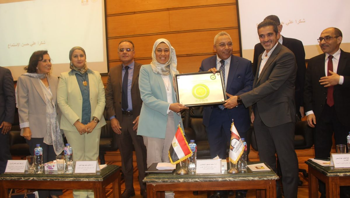29ab8d98 ecbf 40df bc3a e99bf03e229e مستشفى «500500» يحصل على التقييم الذهبي جامعة القاهرة: مستشفى «500500» يحصل على التقييم الذهبي واعتماد الهرم الأخضر موقع في الجامعة