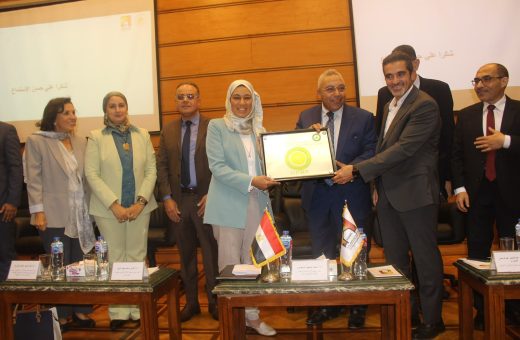 29ab8d98 ecbf 40df bc3a e99bf03e229e جامعة بدر بالقاهرة جامعة القاهرة: مستشفى «500500» يحصل على التقييم الذهبي واعتماد الهرم الأخضر موقع في الجامعة