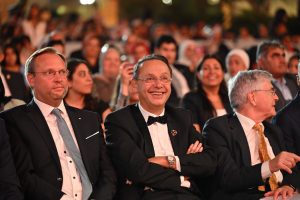 4003a07f 891a 4cf8 8d58 7626d0b0a15e الجامعة الألمانية الدولية أشرف منصور لخريجي الجامعة الألمانية الدولية: أنتم سفراء الجامعة وامتداد لرسالتها في مصر والعالم موقع في الجامعة