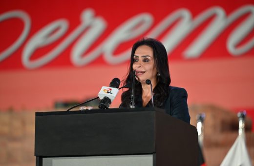 6bb3c7b8 4dcb 4b2c 9063 cfe8fd531a8b طالبة بجامعة الأهرام الكندية تمثل مصر وزيرة التضامن لخريجي الجامعة الألمانية: شهاداتكم تحمل قصص أسر آمنت بكم.. والنجاح الحقيقي في الأثر الذي تتركونه موقع في الجامعة
