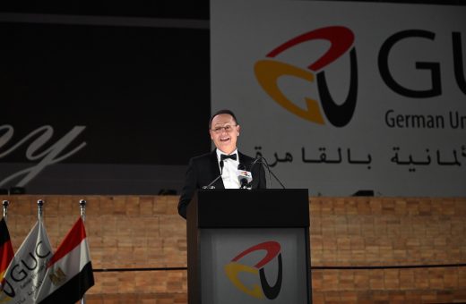 9bc15d31 39e0 472e 8249 1e6b36488cbc خريجي الجامعة الألمانية أشرف منصور لخريجي الجامعة الألمانية: التعليم والعلم بوابة إرساء ثقافة السلام موقع في الجامعة