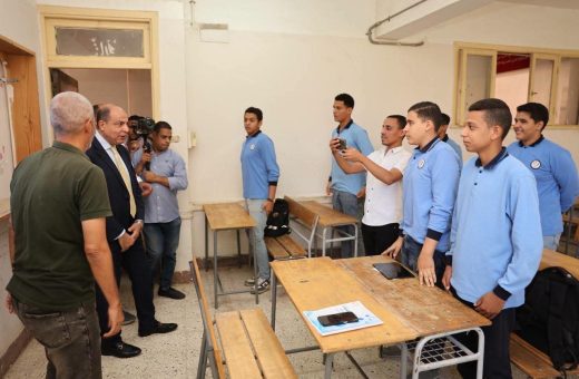 FB IMG 1791117248514 جداول امتحانات النقل والشهادات بالأزهر محافظ المنيا يحاور طلاب مدرسة بني مزار عن حب الوطن.. ويكشف تفاصيل تطويرات بـ1.4 مليون جنيه موقع في الجامعة