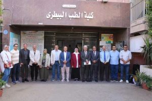 FB IMG 1791471996692 طب بيطري بنها تستعرض إمكاناتها المعامل والمستشفى والمزرعة التعليمية.. «طب بيطري بنها» تستعرض إمكاناتها أمام لجنة البورد المصري موقع في الجامعة