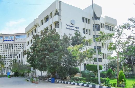 صيدلة المنصورة تطلق ملتقاها العلمي الثاني