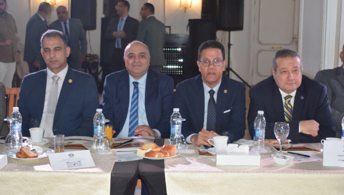 FB IMG 1791642029346 رئيس جامعة بنها يناقش تطوير منظومة المالية العامة رئيس جامعة بنها يناقش تطوير منظومة المالية العامة وترشيد الإنفاق موقع في الجامعة