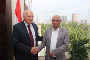 نقيب المعلمين يبحث مع وفد سوداني الاستفادة من الخبرات المصرية وتطوير خدمات المعلمين 2 نقيب المعلمين يبحث مع وفد سوداني