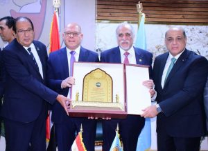 FB IMG 1792058992379 النعماني: مليونا جنيه من مستقبل وطن النعماني: مليونا جنيه من «مستقبل وطن» لدعم مستشفى الطوارئ بجامعة سوهاج موقع في الجامعة