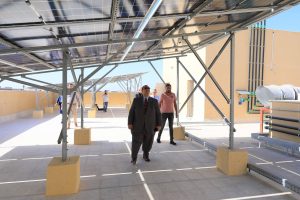 FB IMG 1792064970646 رئيس جامعة كفر الشيخ يعلن توجه الجامعة نحو نموذج صديق رئيس جامعة كفر الشيخ يعلن توجه الجامعة نحو نموذج صديق للبيئة يعتمد على الطاقة المتجددة موقع في الجامعة
