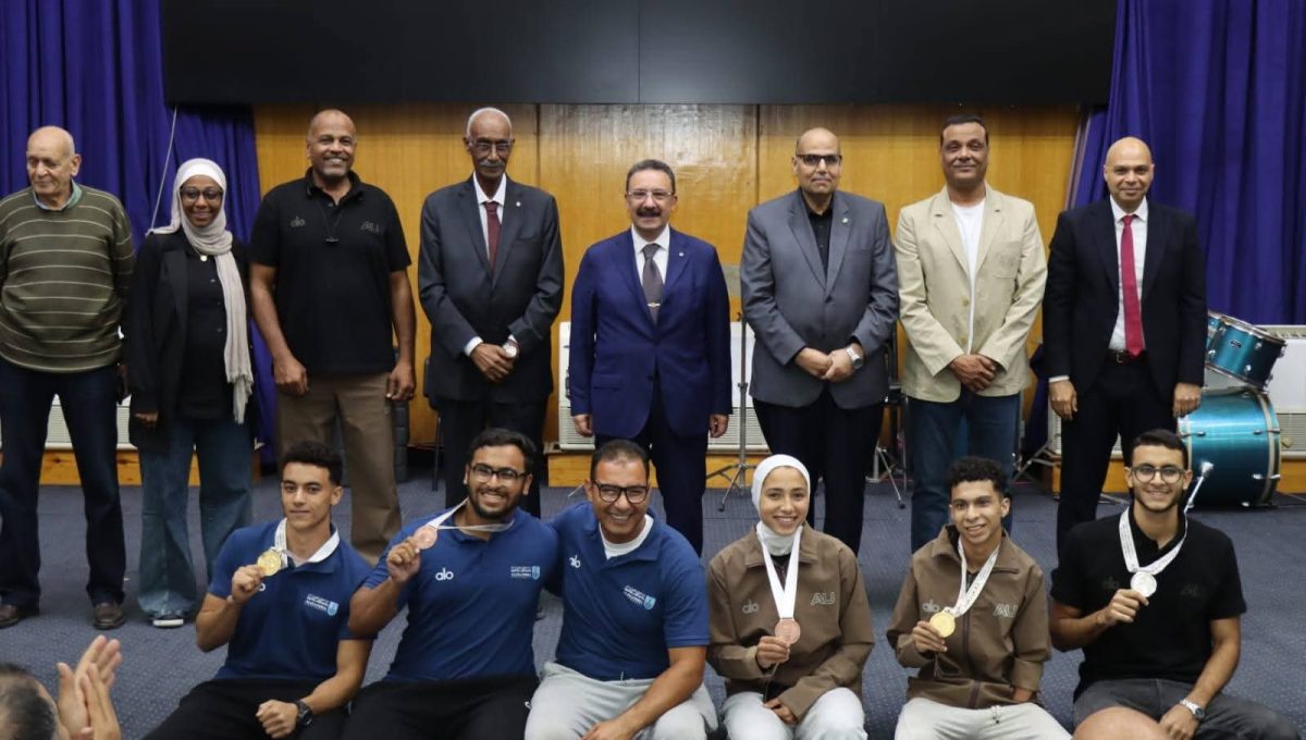 FB IMG 1792165981859 جامعة الإسكندرية تعلن قرارًا جديدًا بشأن غياب الطلاب جامعة الإسكندرية تعلن قرارًا جديدًا بشأن غياب الطلاب المشاركين في البطولات الرياضية وتكرّم الفائزين موقع في الجامعة