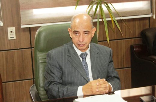 جامعة أسيوط تناقش آليات دعم العاملين في الحالات المرضية