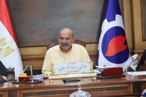 FB IMG 1792322344953 محافظ السويس يستقبل معلمة الإيمان للإطمئنان على حالته محافظ السويس يستقبل معلمة "الإيمان" للإطمئنان على حالتها الصحية بعد تعرضها للإعتداء داخل المدرسة موقع في الجامعة