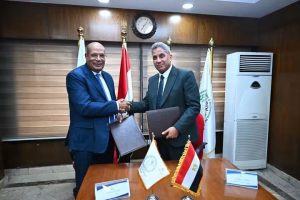 FB IMG 1793101600295 تعاونًا جديدًا لتطوير المزارع الصحراوية التعليم العالي تعلن تعاونًا جديدًا لتطوير المزارع الصحراوية باستخدام التكنولوجيا موقع في الجامعة