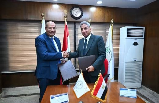 FB IMG 1793101600295 نتيجة تنسيق المرحلة الثالثة 2026 التعليم العالي تعلن تعاونًا جديدًا لتطوير المزارع الصحراوية باستخدام التكنولوجيا موقع في الجامعة