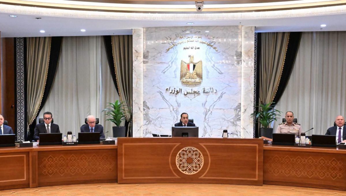 FB IMG 1793184648262 1 تحسين أجور المعلمين الحكومة تعلن بدء إجراءات تحسين أجور المعلمين تنفيذًا لتوصيات منتدى مصر 2026 موقع في الجامعة