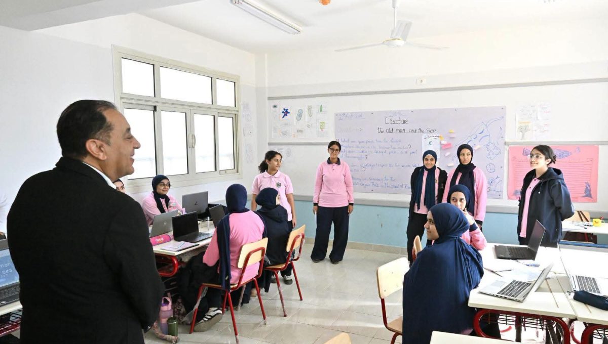 FB IMG 1793267844338 مدرسة المتفوقين STEM مدبولي يفتتح مدرسة المتفوقين STEM بالسويس ويؤكد التوسع في رعاية الطلاب المتميزين علميًا وتكنولوجيًا موقع في الجامعة