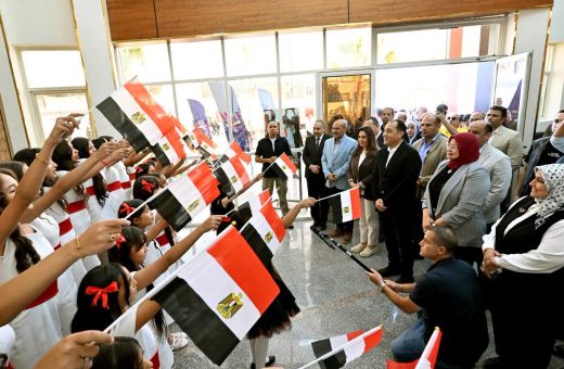FB IMG 1793277808089 أعمال مدبولي يفتتح مدرسة النيل الدولية بالسويس.. 56 فصلًا وطاقة استيعابية تصل إلى 1300 طالب موقع في الجامعة