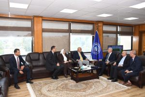 IMG 20261004 WA0151 جامعة قناة السويس جامعة قناة السويس تستعد لإطلاق أول برنامج جامعي للرماية في مصر وإنشاء ميدان متكامل بكلية علوم الرياضة موقع في الجامعة