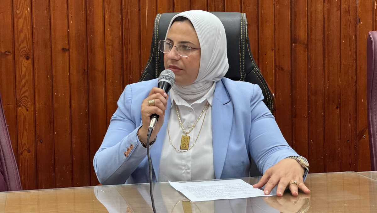 جامعة قناة السويس تشرح لطلابها قواعد التغذية