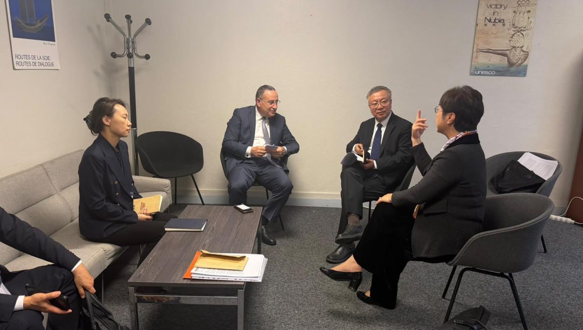 IMG 20261009 WA0082 تفاصيل لقاءات وزير التعليم العالي مع 3 دول بباريس منح وتبادل طلابي وجامعات تكنولوجية.. تفاصيل لقاءات وزير التعليم العالي مع 3 دول بباريس موقع في الجامعة