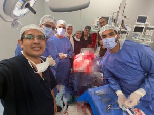 أطباء قصر العيني ينجحون في استخراج مسمار من جمجمة مريض 