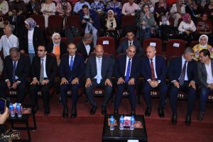 IMG 20261012 WA0009 رئيس جامعة قناة السويس يشهد افتتاح مهرجان الإسماعيلية بمشاركة 8 دول.. رئيس جامعة قناة السويس يشهد افتتاح مهرجان الإسماعيلية الدولي للفنون الشعبية موقع في الجامعة