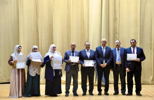 IMG 20261012 WA0052 «توكاتسو» بالمدرسة المصرية الياباني وزير التعليم يكرم 216 مدير مدرسة ويكشف تفاصيل حصول المعلمين على 90% من قيمة مجموعات التقوية موقع في الجامعة
