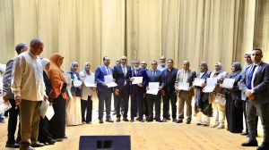 IMG 20261012 WA0060 وزير التعليم يكرم 216 مدير مدرسة وزير التعليم يكرم 216 مدير مدرسة ويكشف تفاصيل حصول المعلمين على 90% من قيمة مجموعات التقوية موقع في الجامعة