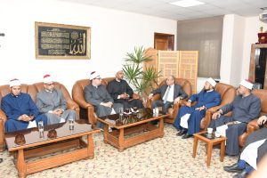 IMG 20261013 WA0016 جامعة قناة السويس تواصل مبادرتها التوعوية بـ4 كليات المواطنة والانتماء في صدارة الاهتمام.. جامعة قناة السويس تواصل مبادرتها التوعوية بـ4 كليات موقع في الجامعة